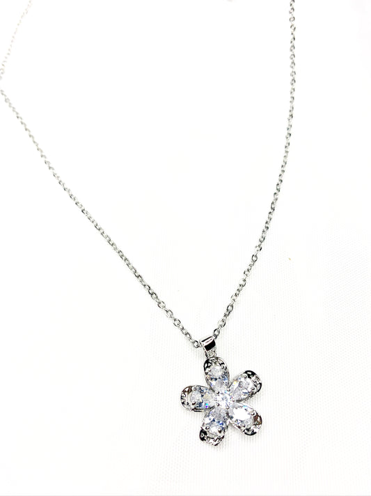Silver Fleur Necklace