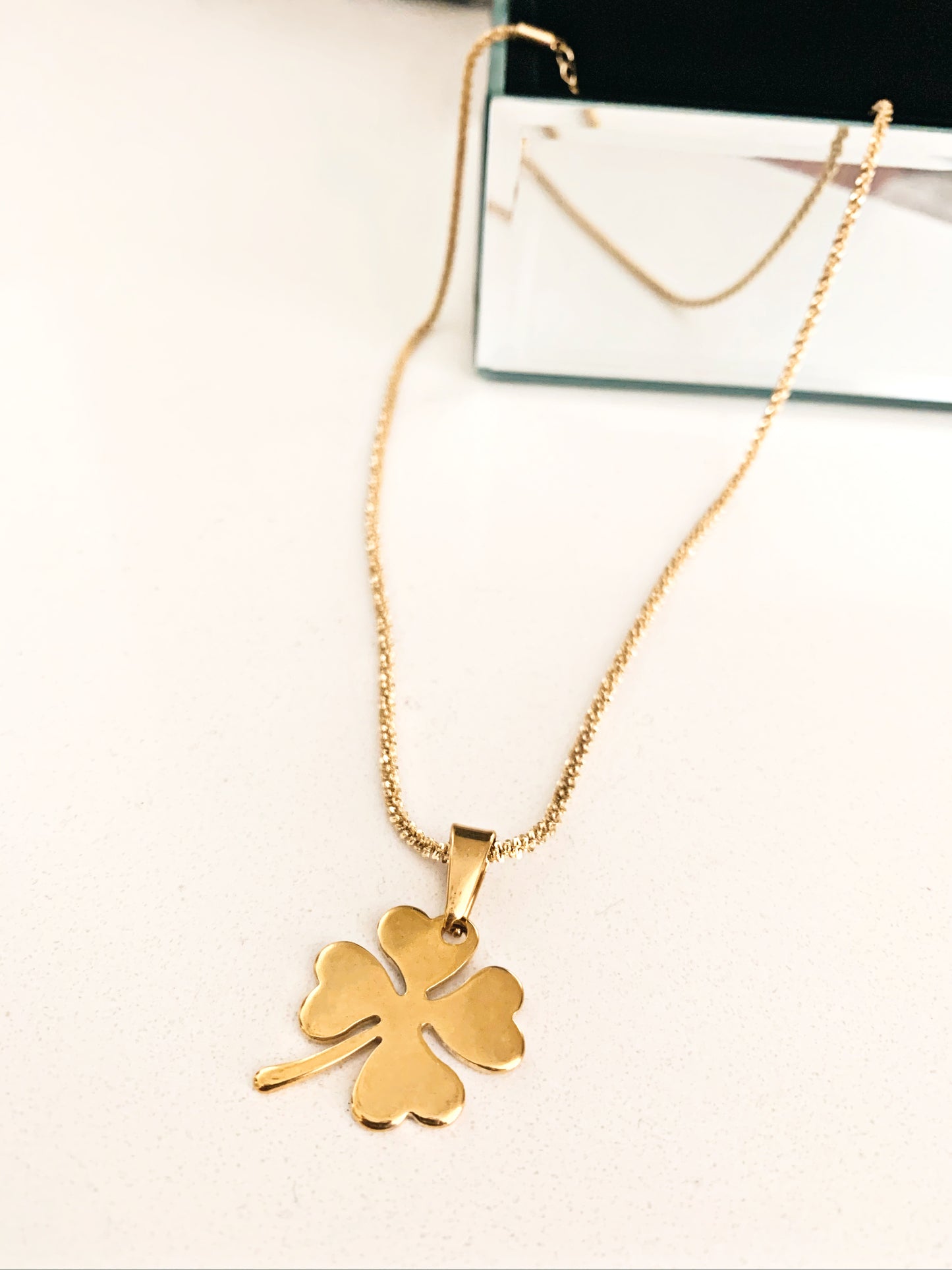 Gold 4-Leaf Clover Chain